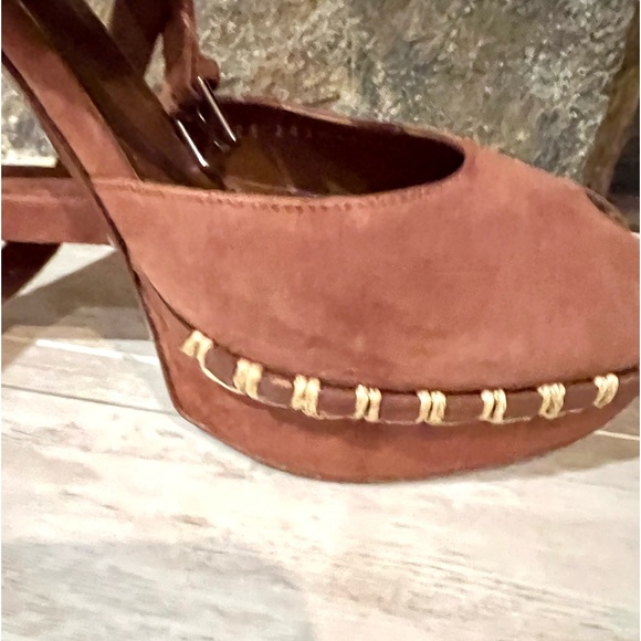 Yves Saint Laurent Essential Kid Suede Platforms - Picture 7 of 12